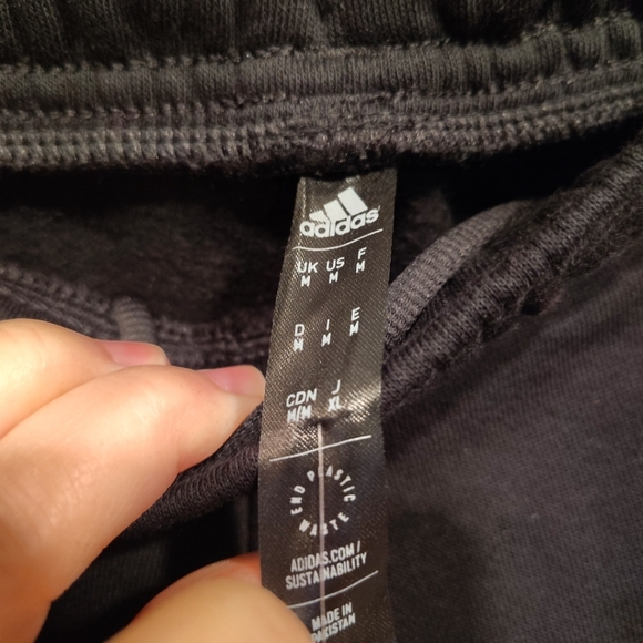 Adidas NWT Multi Sport Black Fleece Jogger Pants Sz M Casual Athletic Workout - Picture 3 of 6